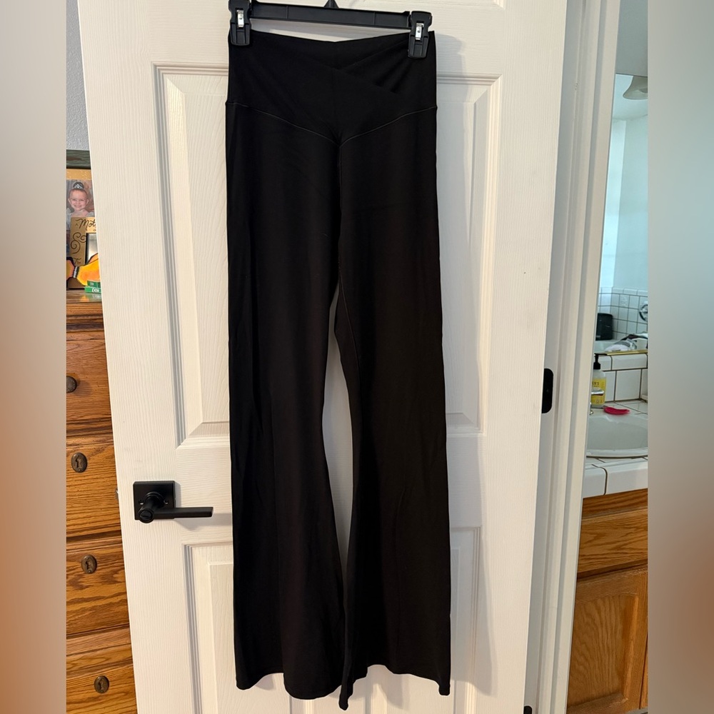 Aerie Real Me Crossover High Waisted Flare